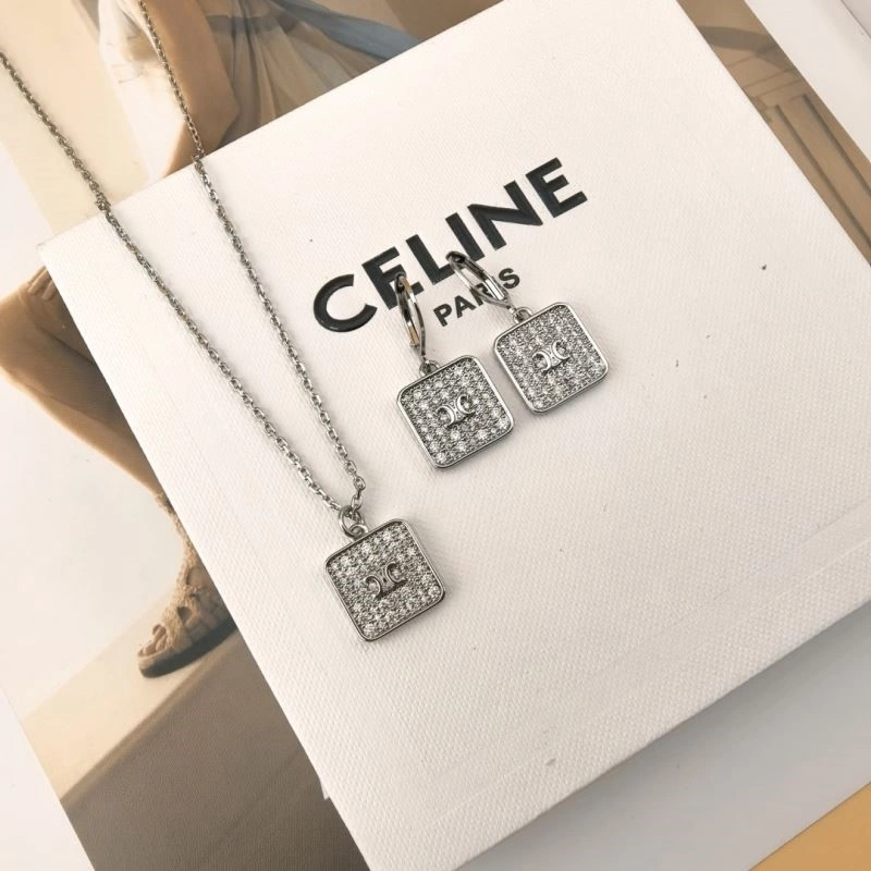 Celine Necklaces Effortless 218048