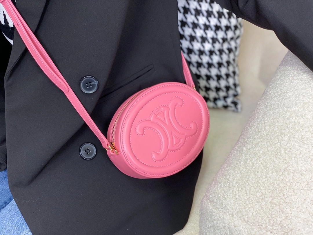 Breathable Celine Round Bags 94626
