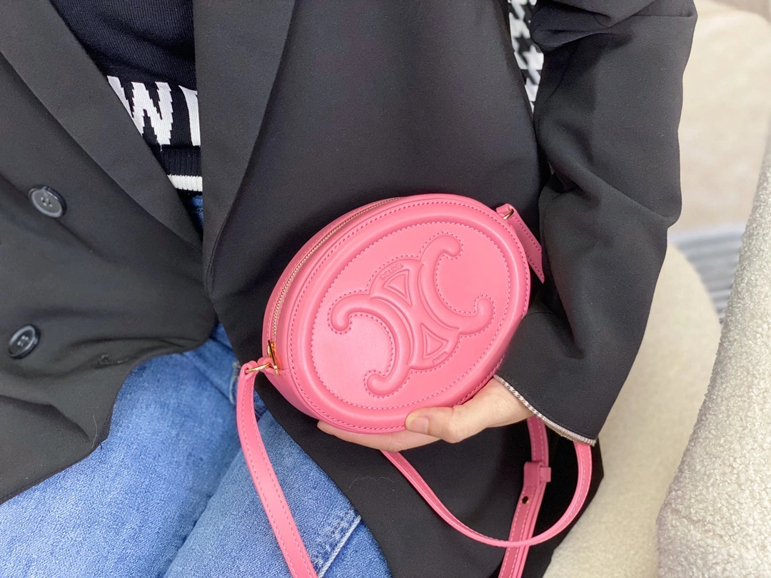 Breathable Celine Round Bags 94626