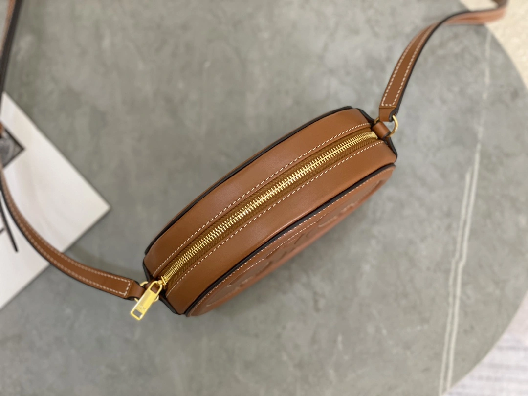 Celine Round Bags Thermal 94600