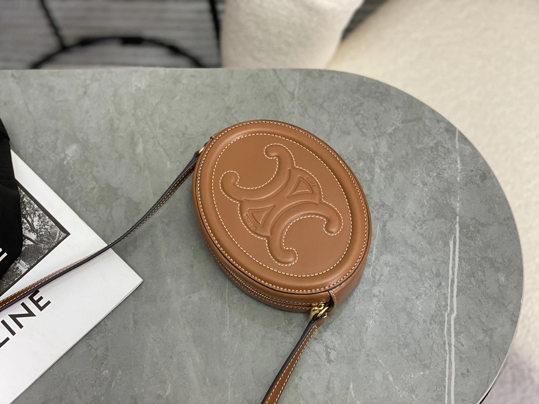 Celine Round Bags Thermal 94600