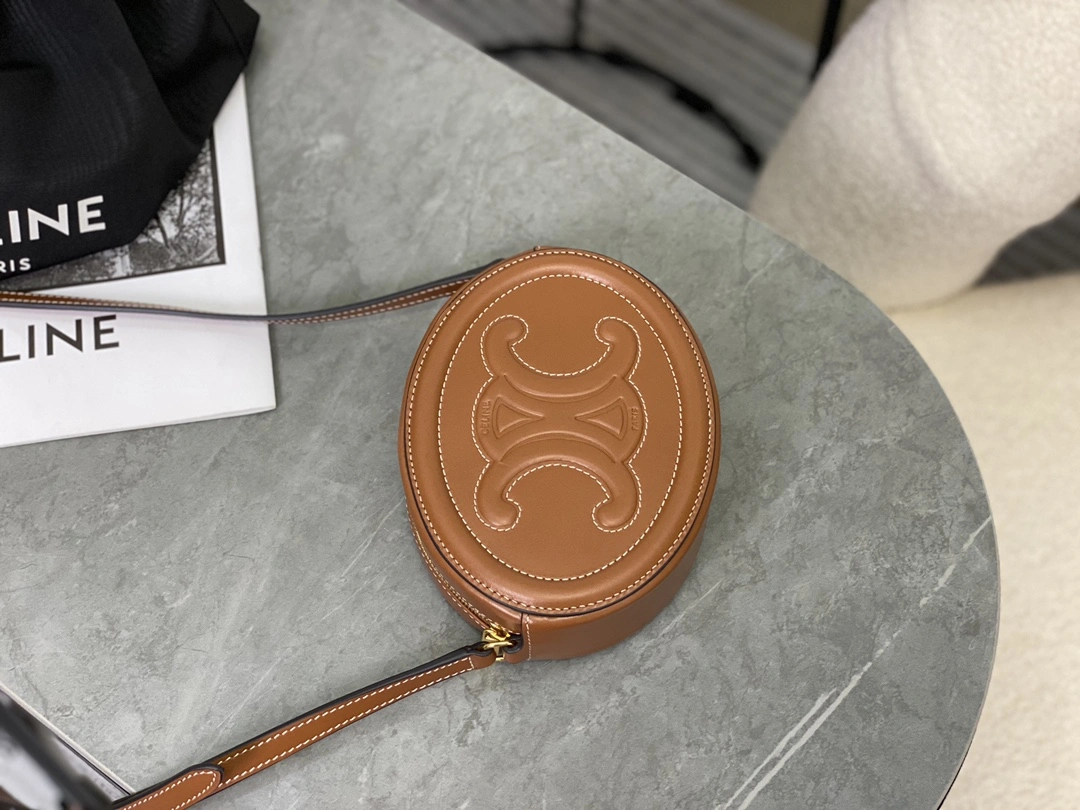Celine Round Bags Thermal 94600