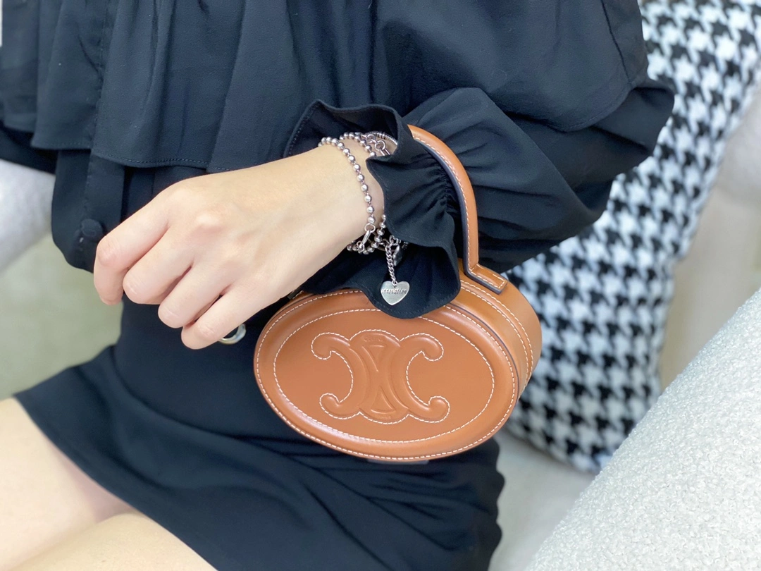 Youthful Celine Round Bags 94594