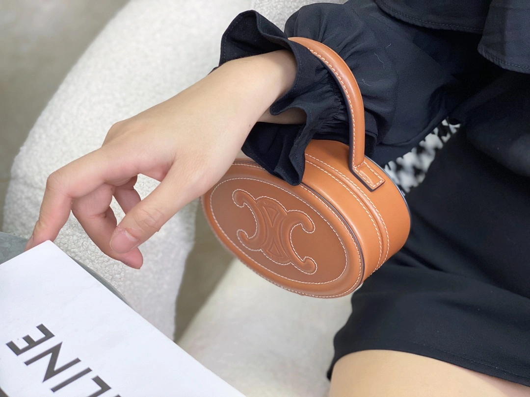 Youthful Celine Round Bags 94594