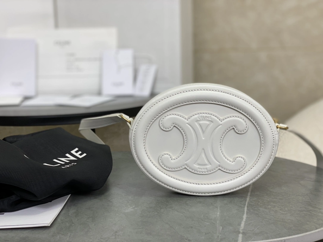 Celine Round Bags Effortless 94596