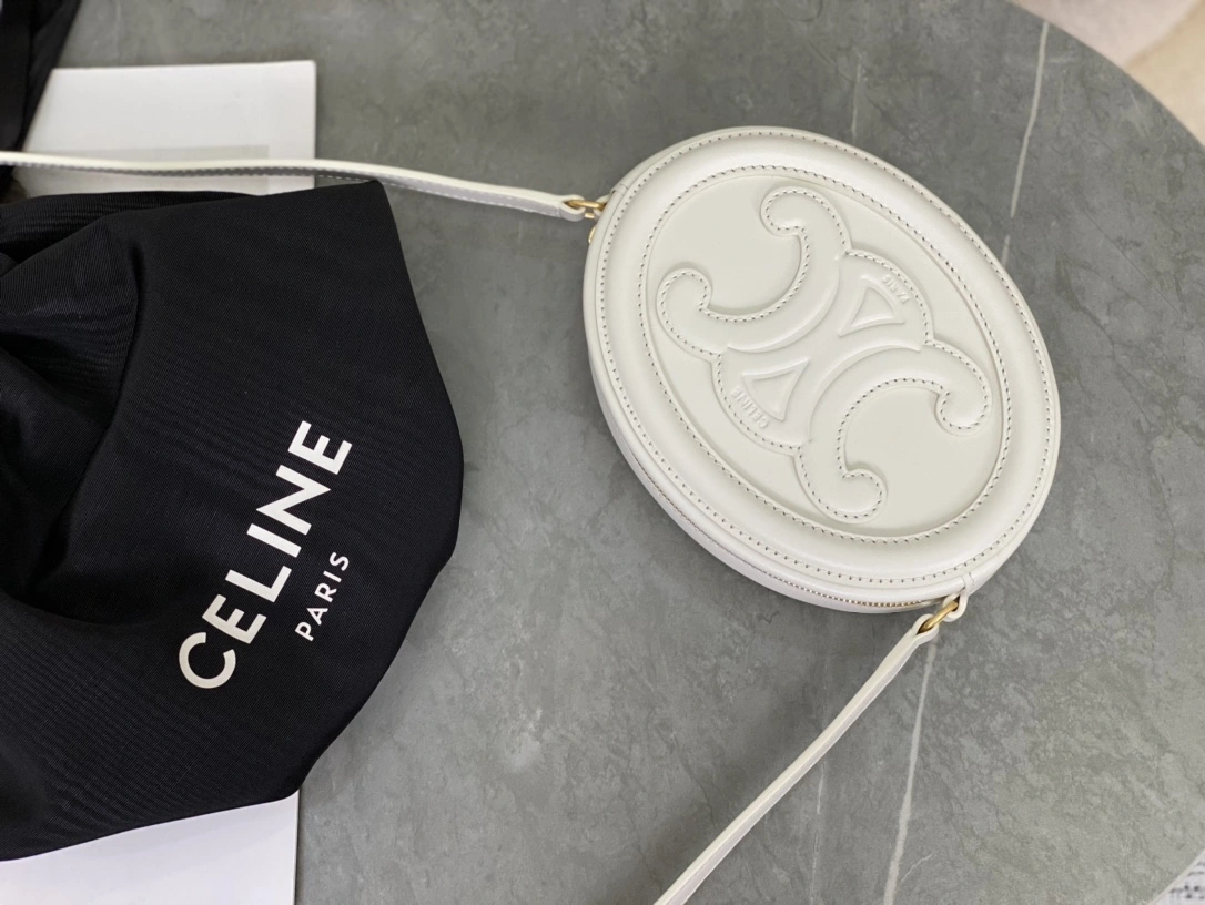 Celine Round Bags Effortless 94596