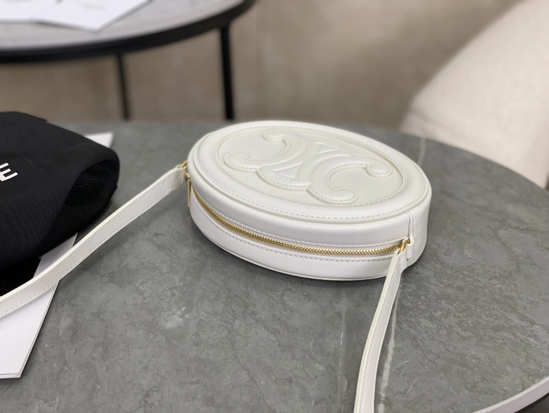Celine Round Bags Effortless 94596