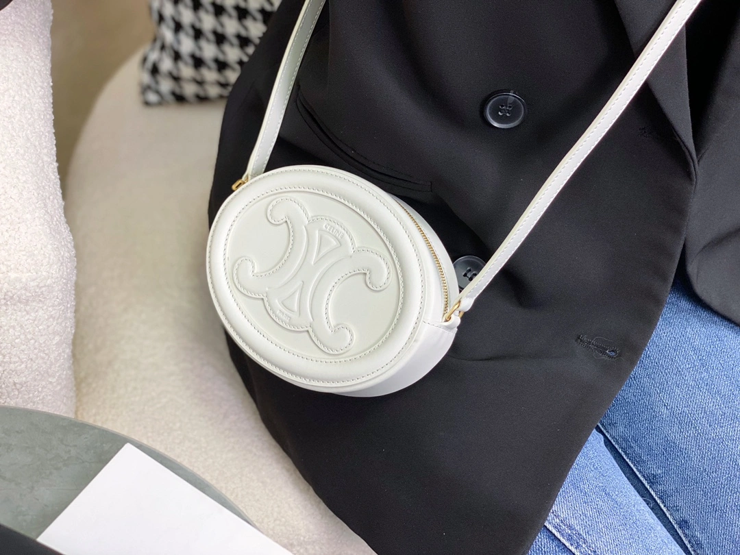 Celine Round Bags Effortless 94596