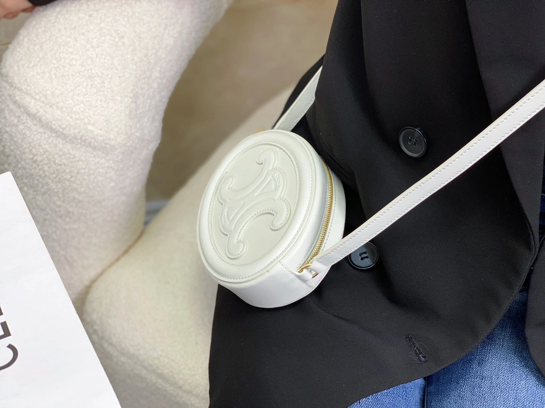 Celine Round Bags Effortless 94596