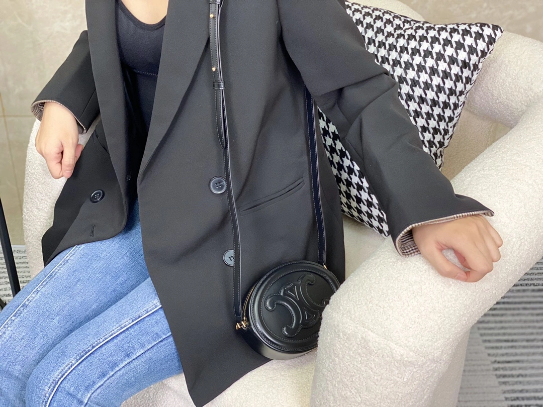 Youthful Celine Round Bags 94595