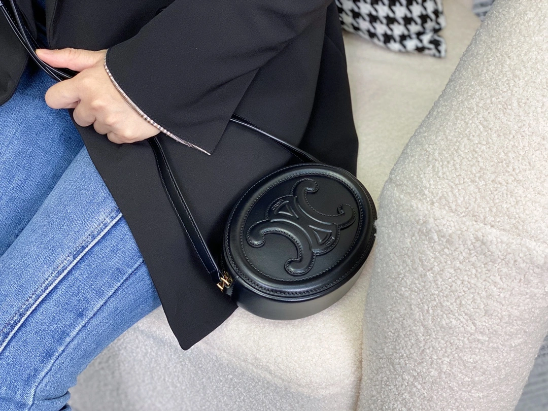 Youthful Celine Round Bags 94595