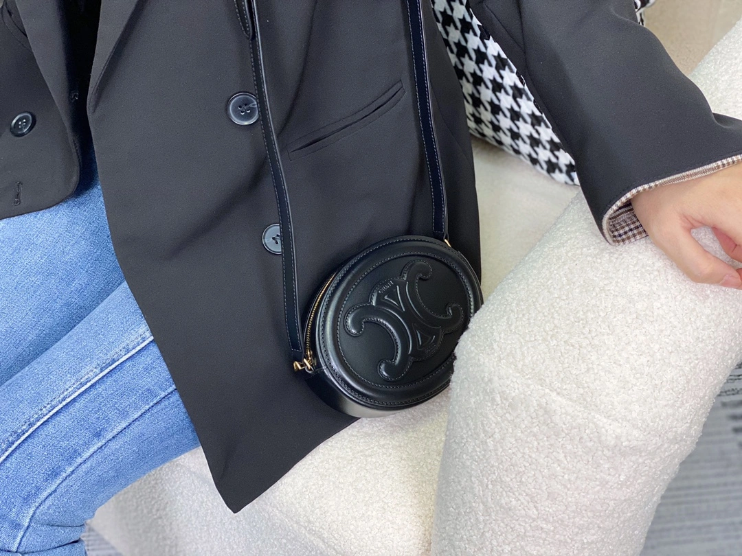 Youthful Celine Round Bags 94595