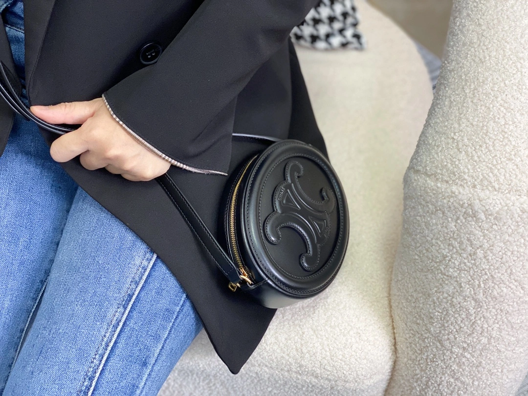 Youthful Celine Round Bags 94595