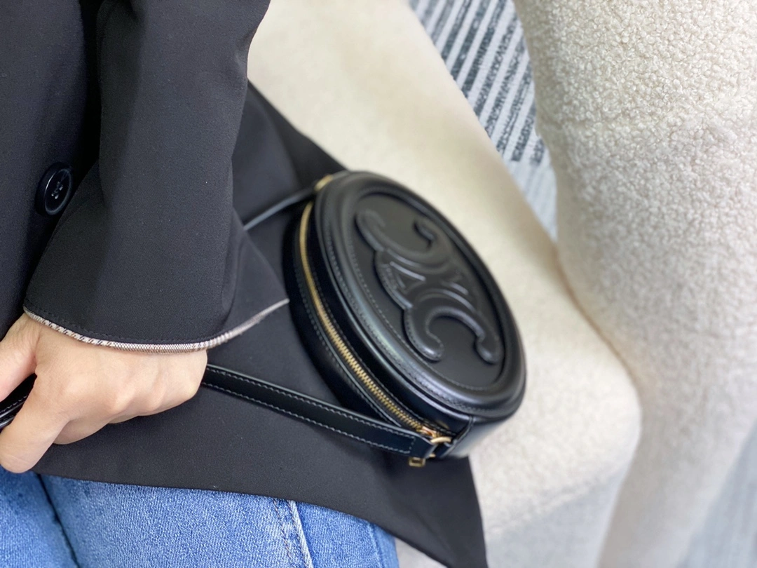 Youthful Celine Round Bags 94595
