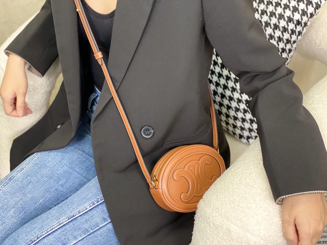 Trendsetting Celine Round Bags 94593