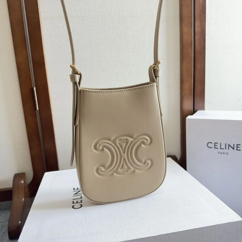 Effortless Celine Satchel Bags 60393