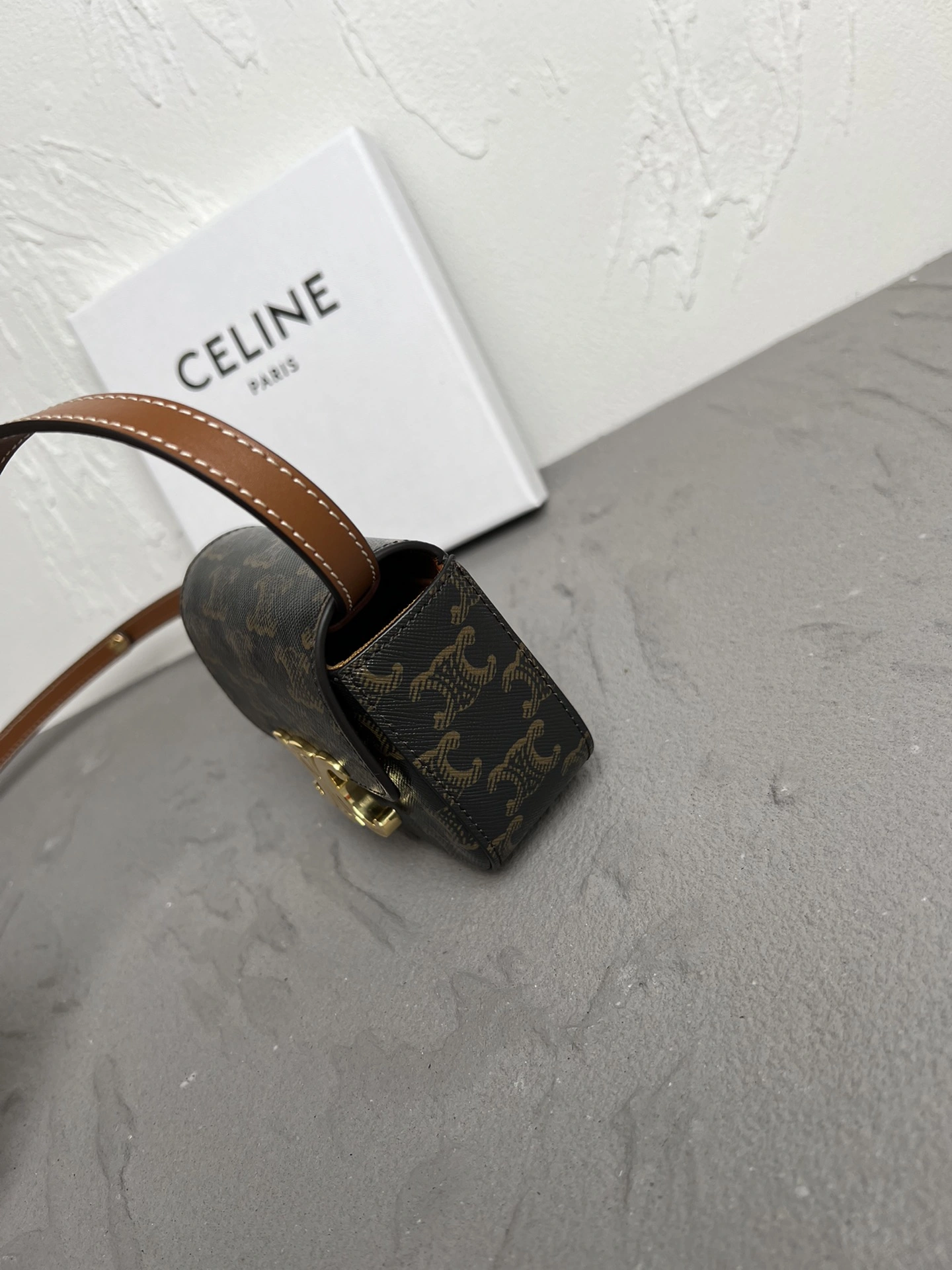 Vibrant Celine Satchel Bags 78480