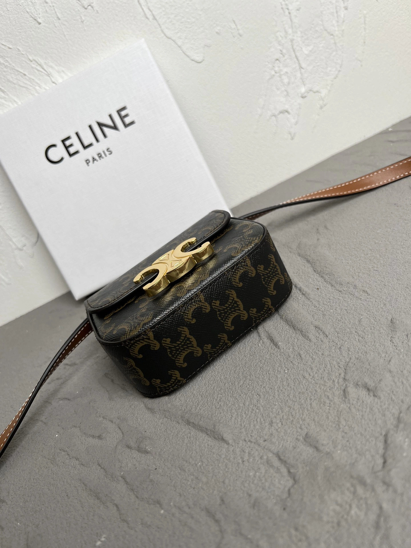 Vibrant Celine Satchel Bags 78480