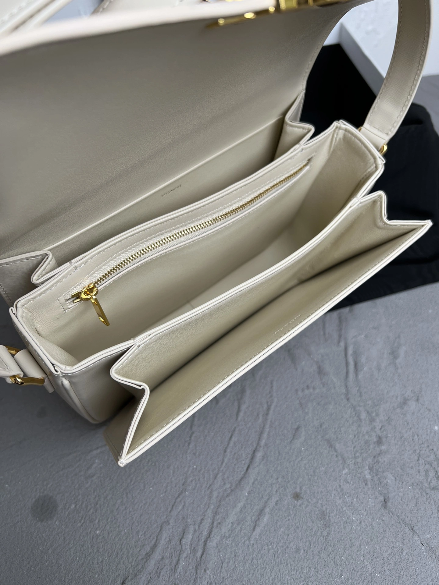 Snug Celine Satchel Bags 78447