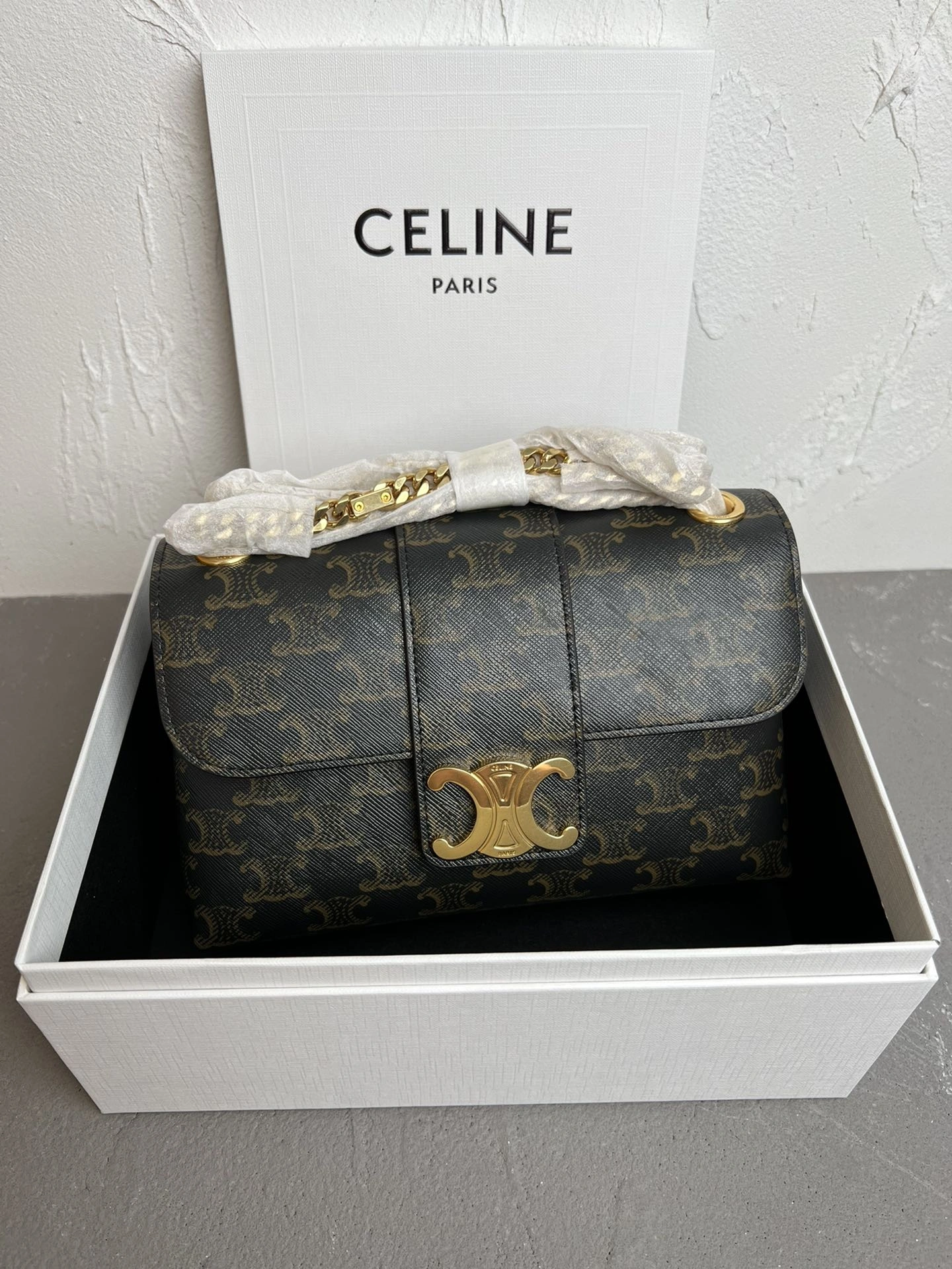 Vibrant Celine Satchel Bags 73684