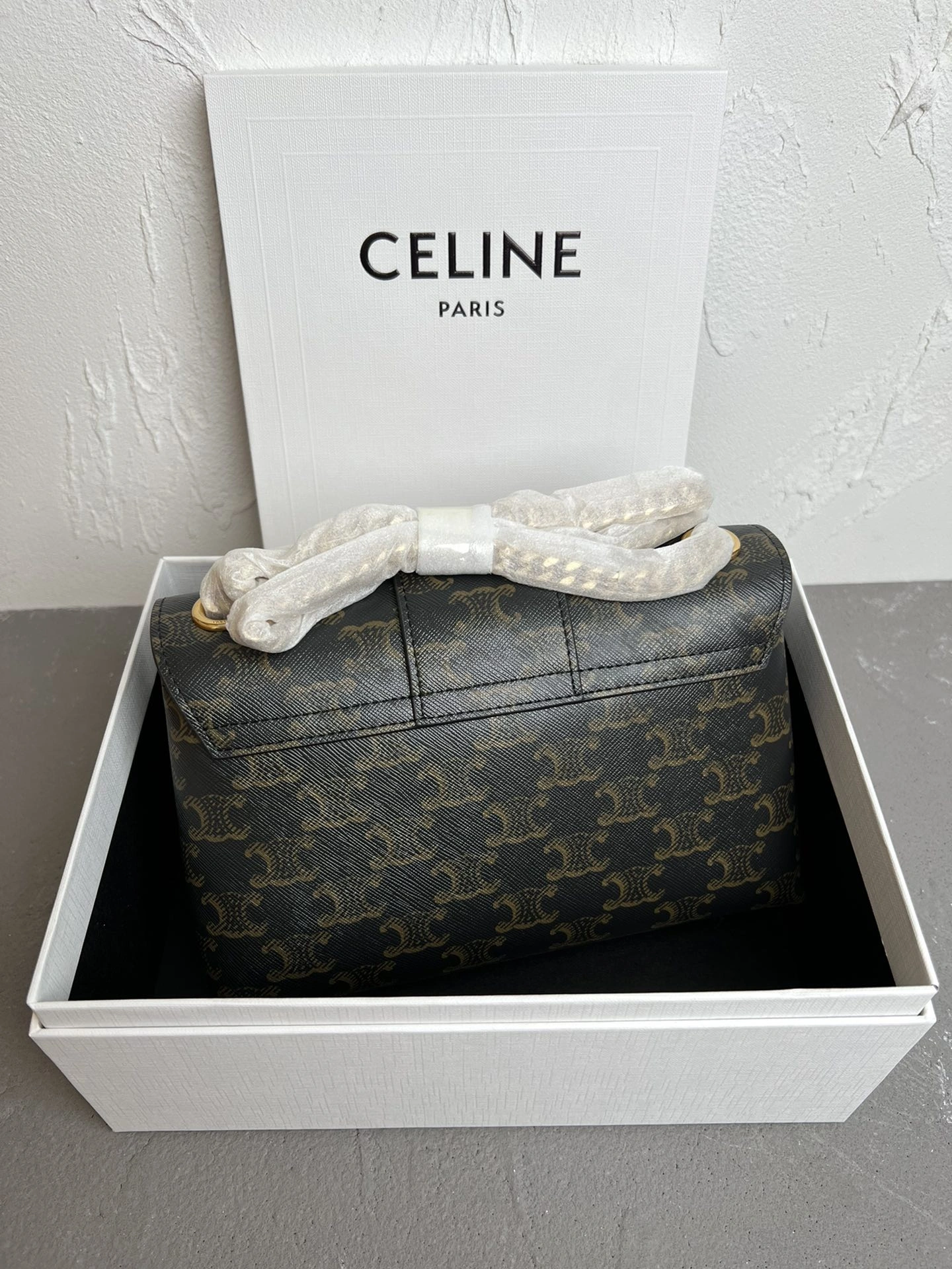 Vibrant Celine Satchel Bags 73684
