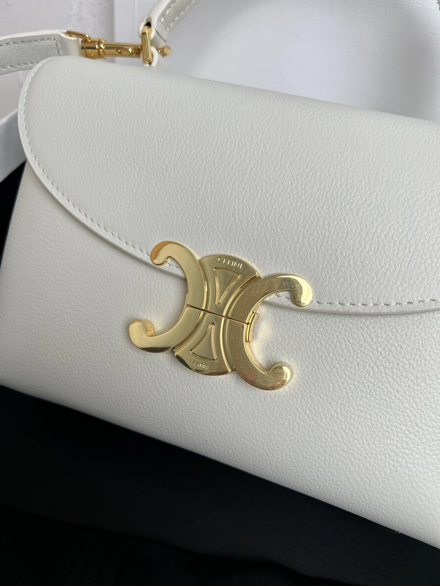 Lightweight Celine Satchel Bags 71813