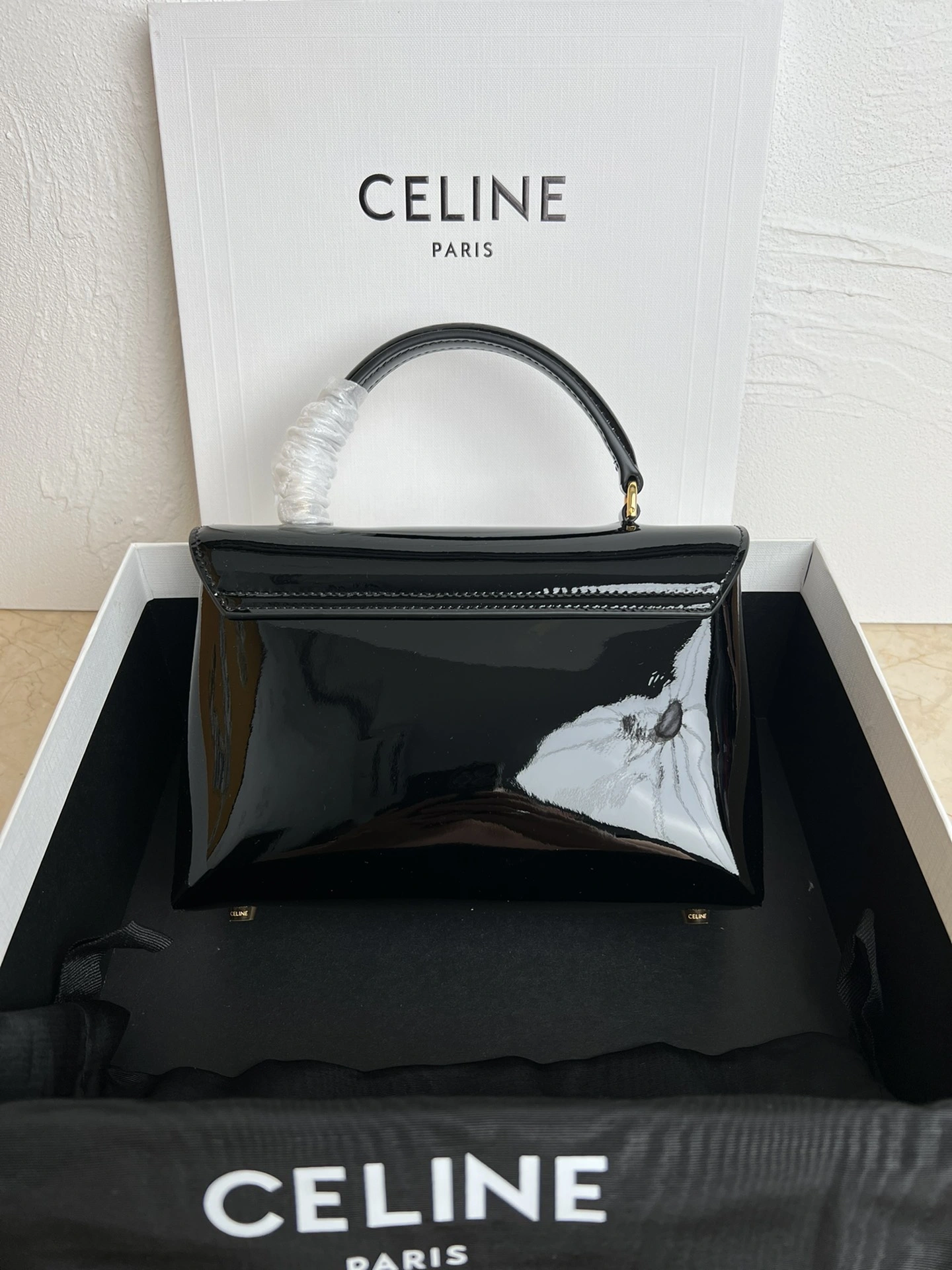 OdorResistant Celine Satchel Bags 67079