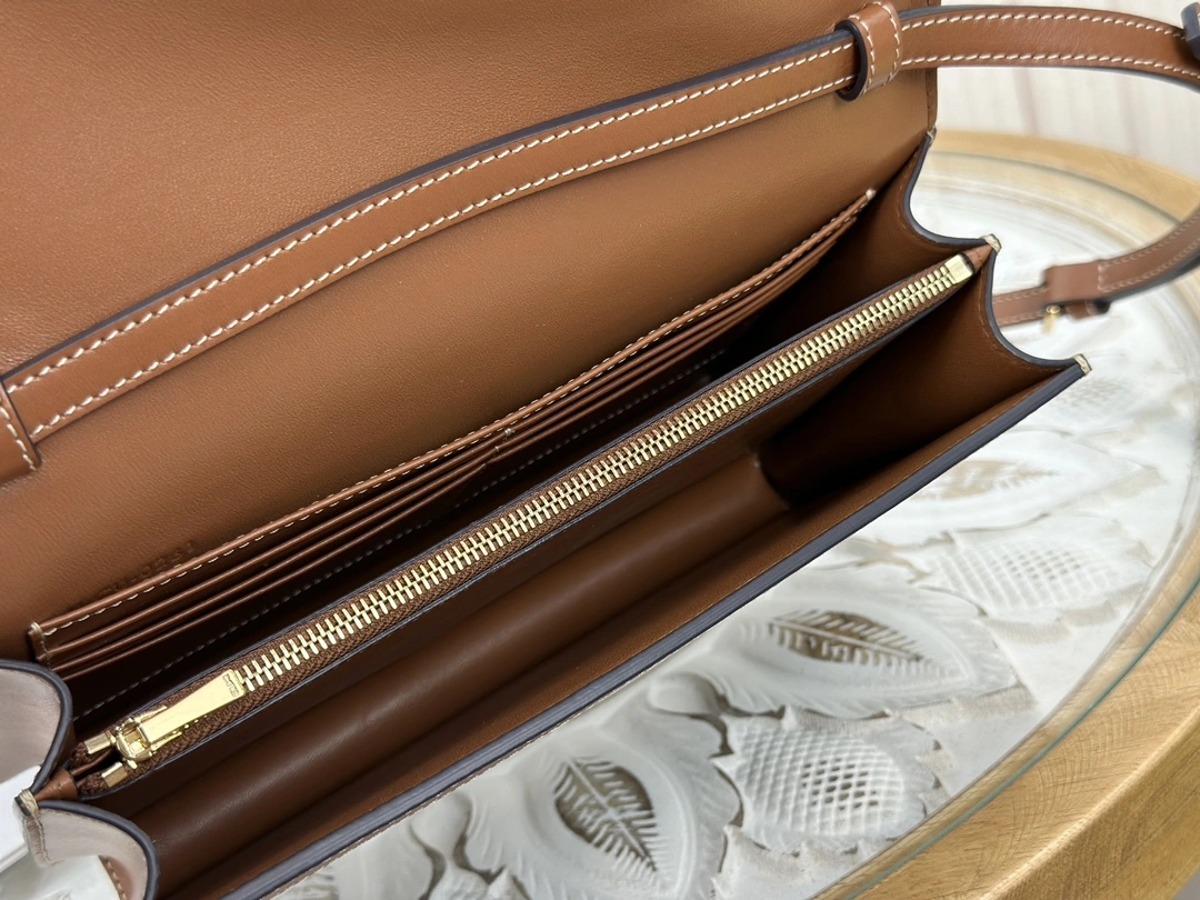 Celine Satchel Bags Chic 94590