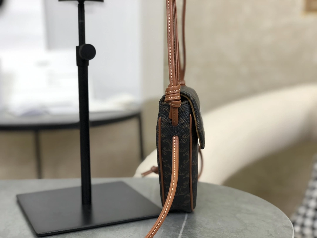Celine Satchel Bags Breathable 94552