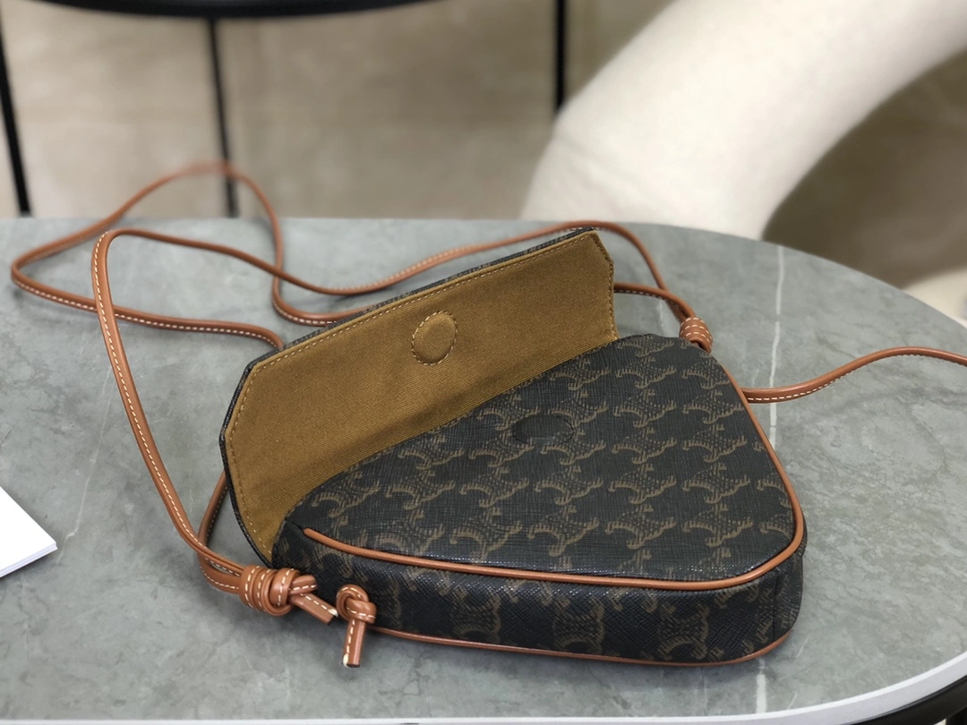 Celine Satchel Bags Breathable 94552