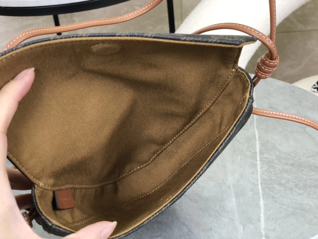 Celine Satchel Bags Breathable 94552