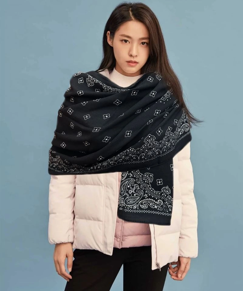 EyeCatching Celine Scarf 271294