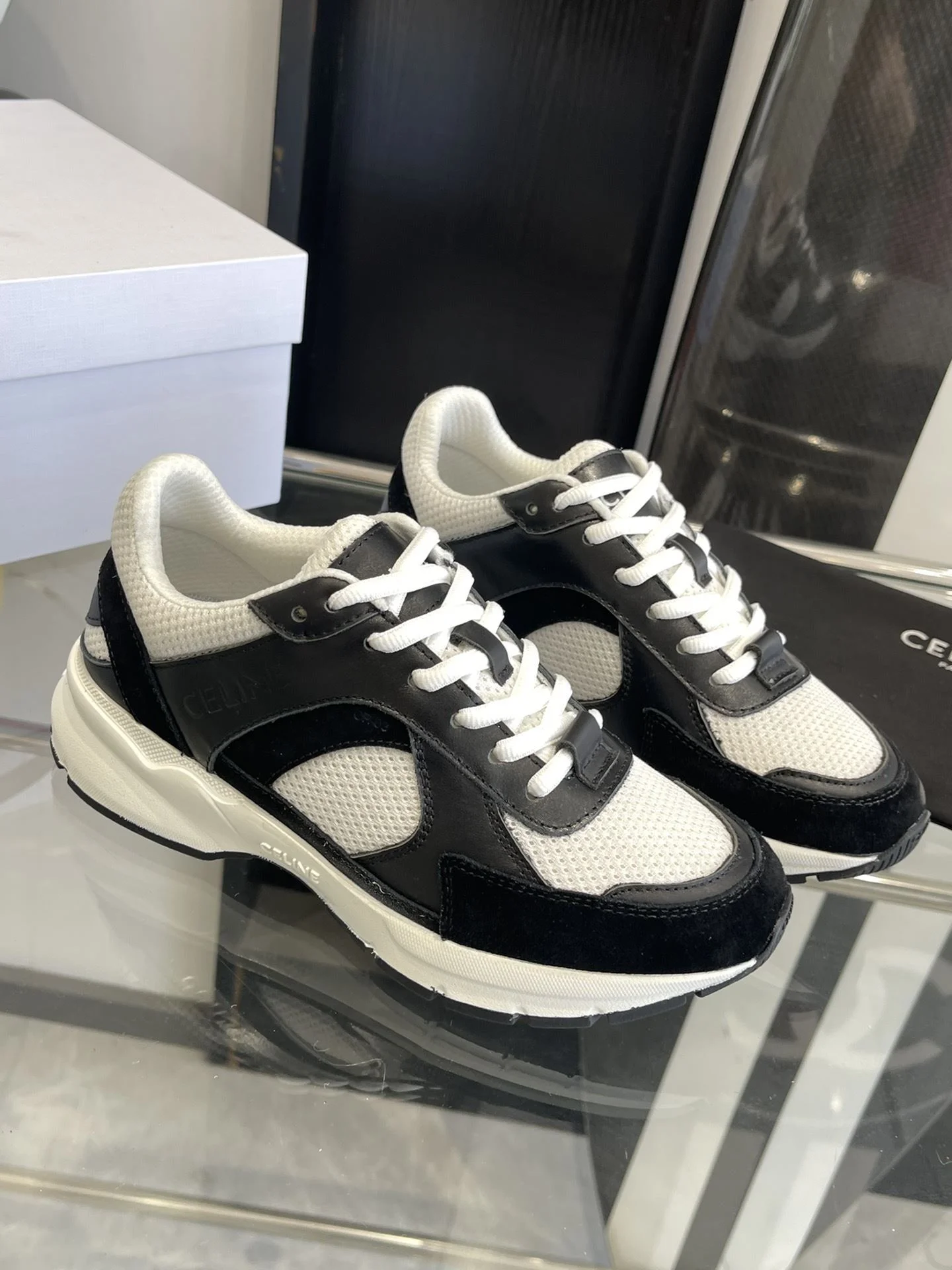 Sporty Celine Shoes 8231