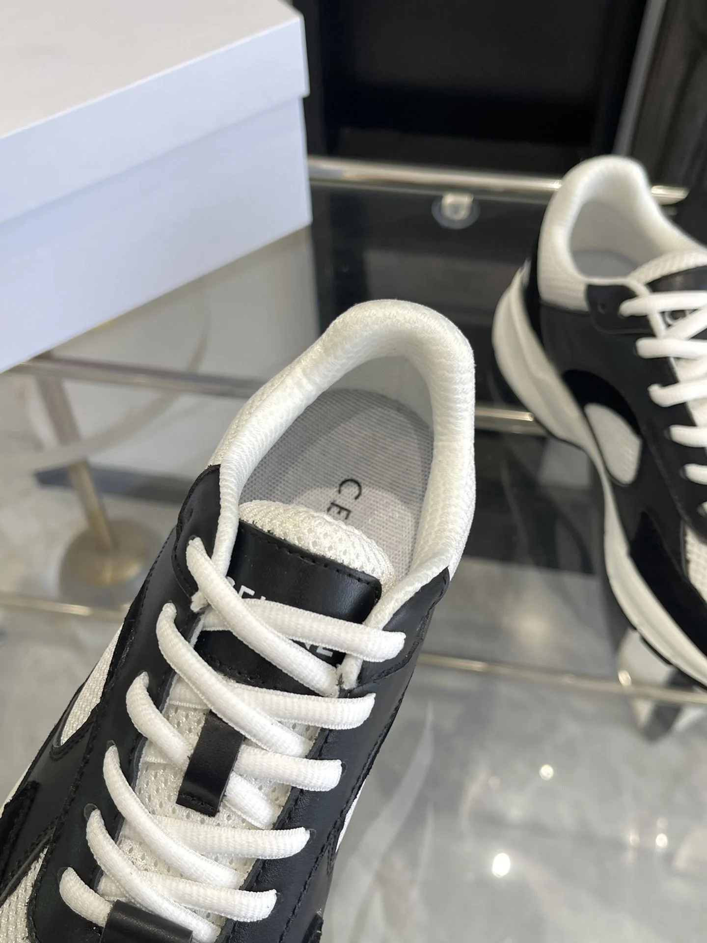 Sporty Celine Shoes 8231