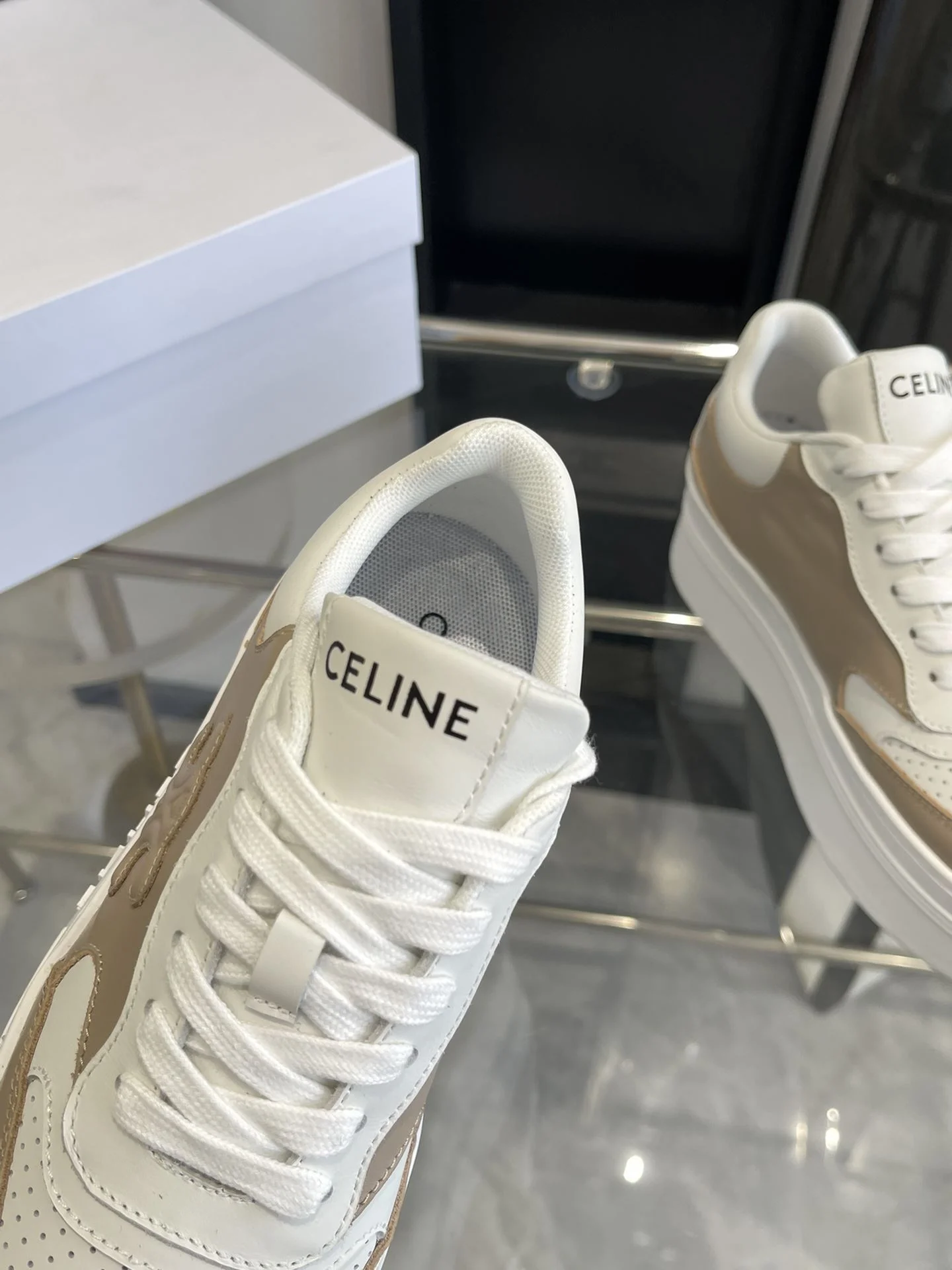 Trendsetting Celine Shoes 8297
