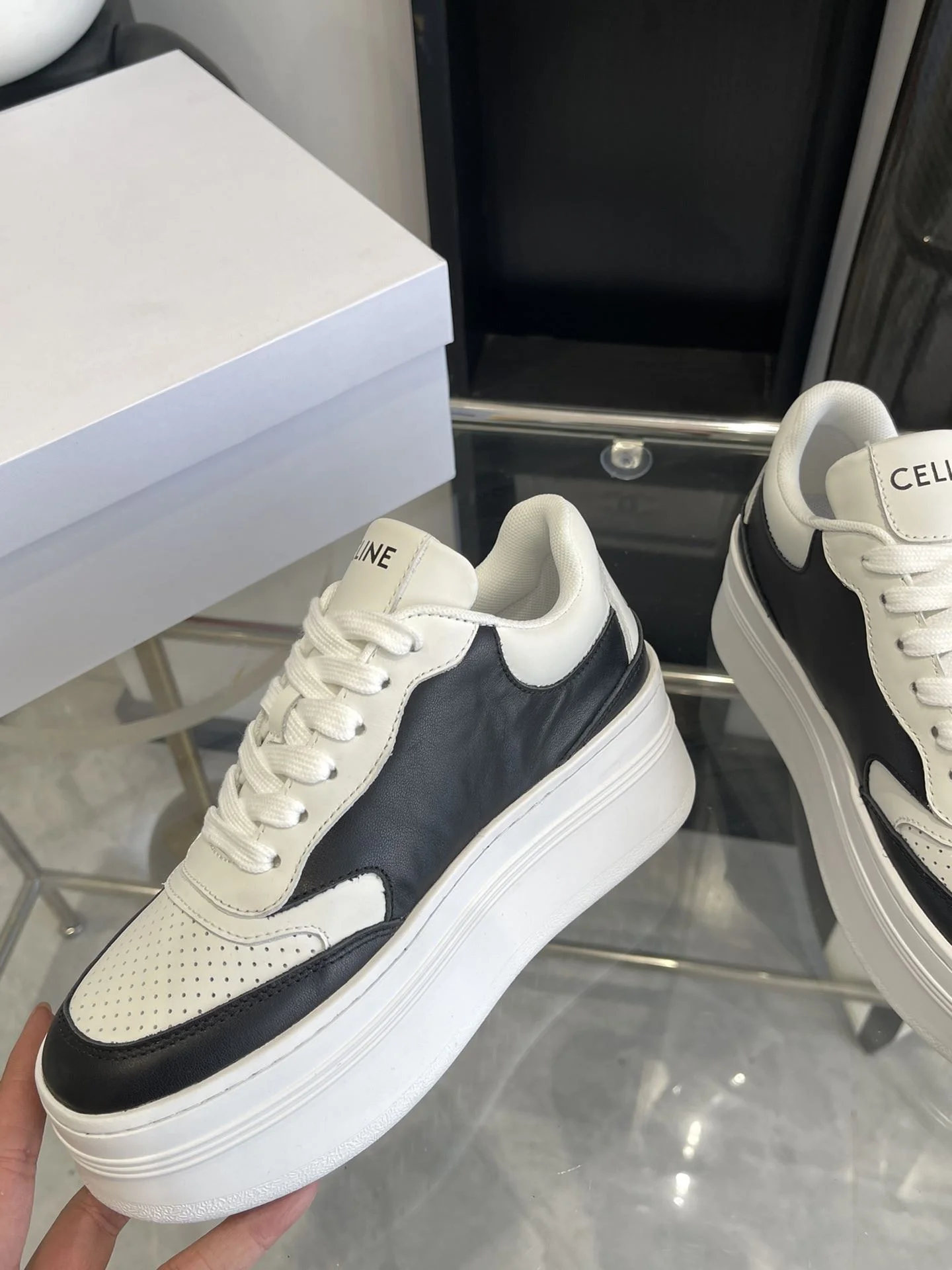 Celine Shoes UrbanStyle 8197