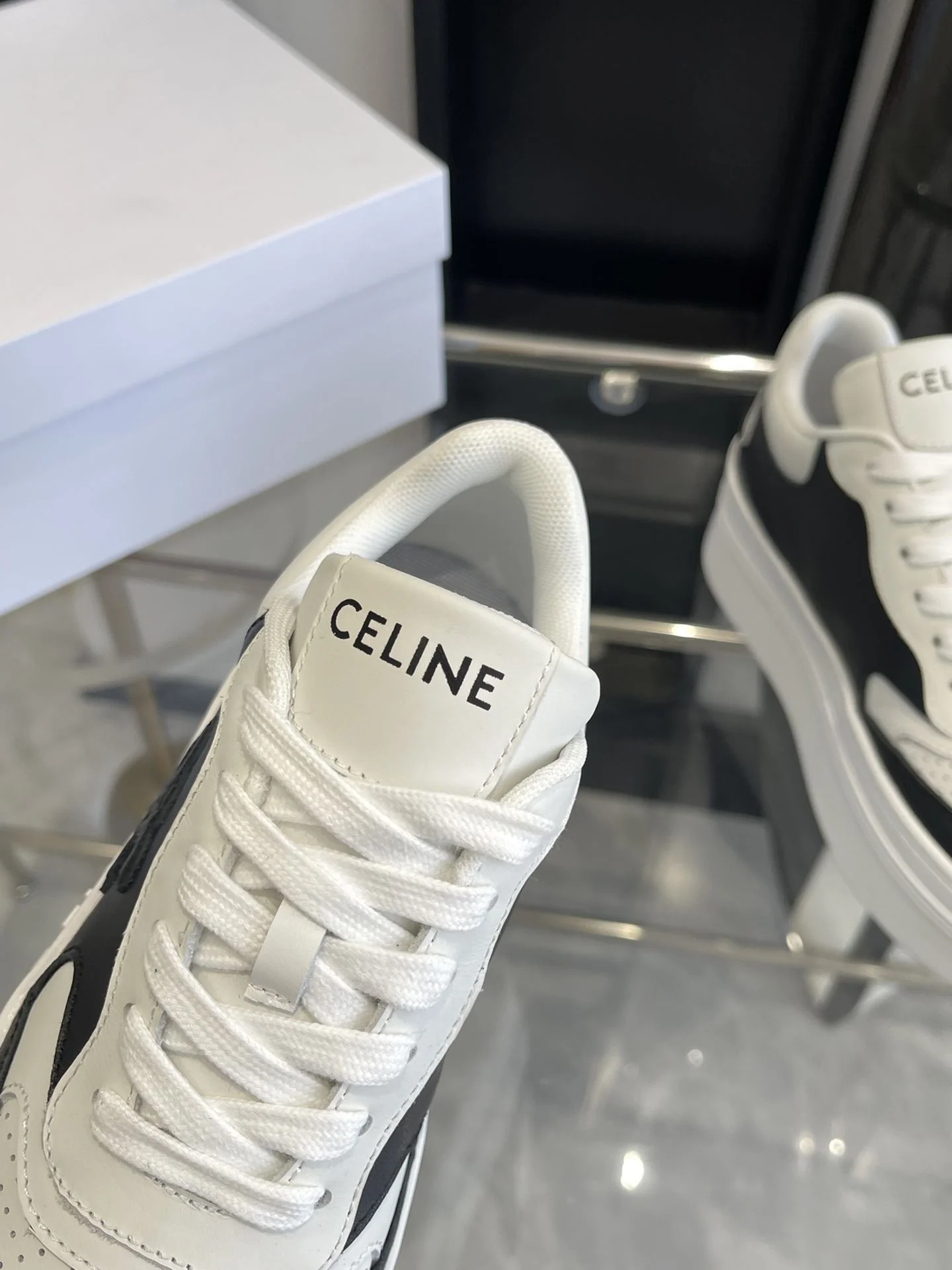 Celine Shoes UrbanStyle 8197