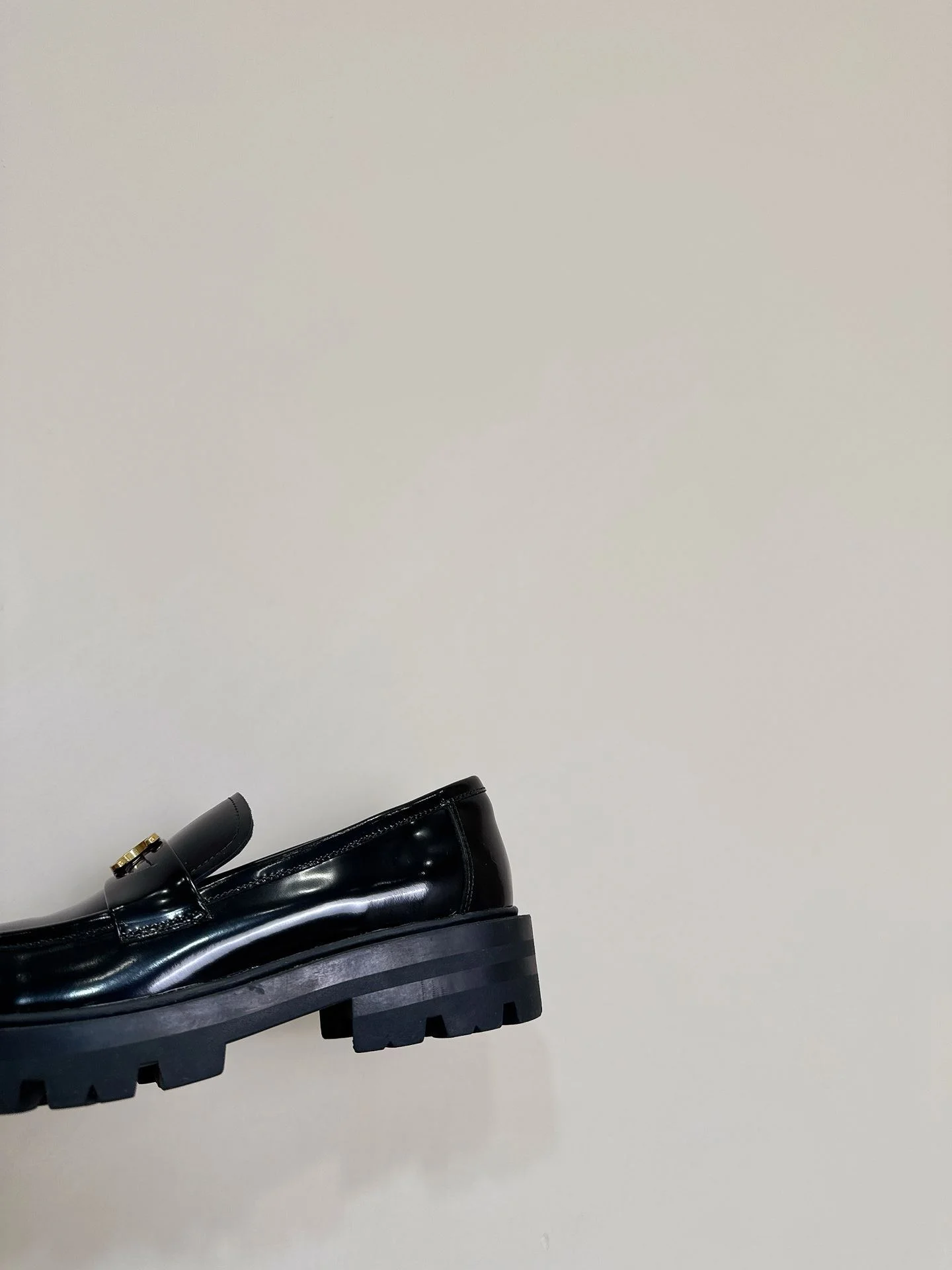 WrinkleFree Celine Shoes 8232