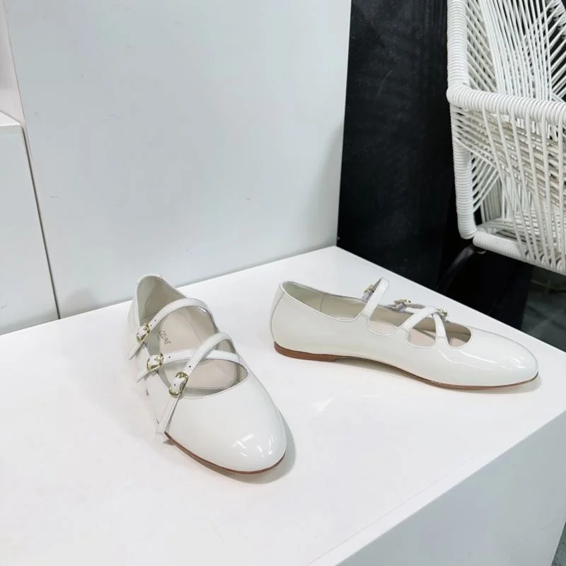 Versatile Celine Shoes 12609