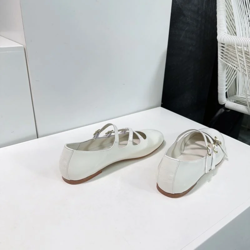 Versatile Celine Shoes 12609