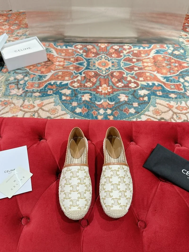 Bright Celine Shoes 10270