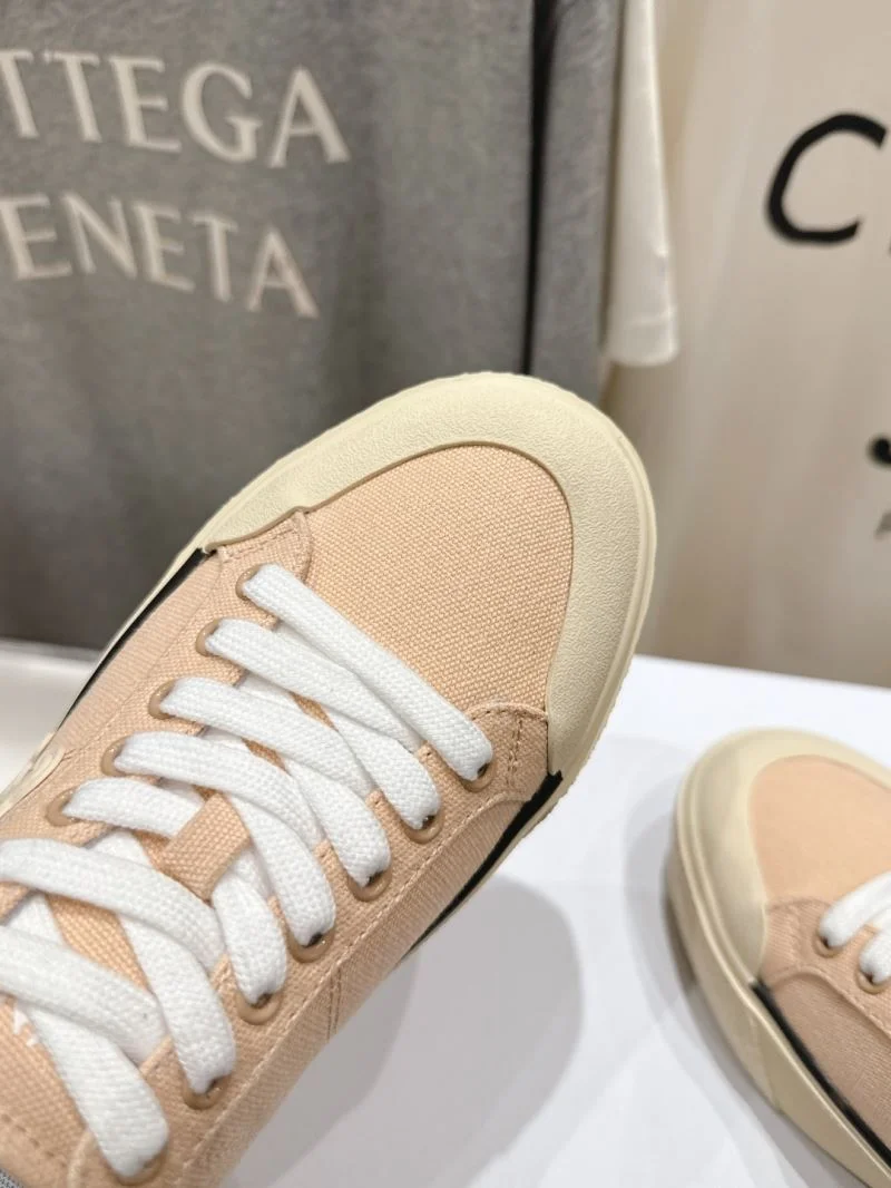 Celine Shoes Practical 10208