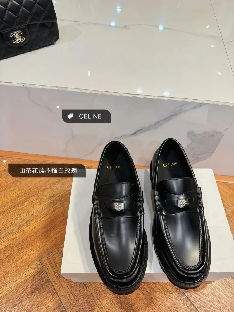 Celine Shoes Refined 15895