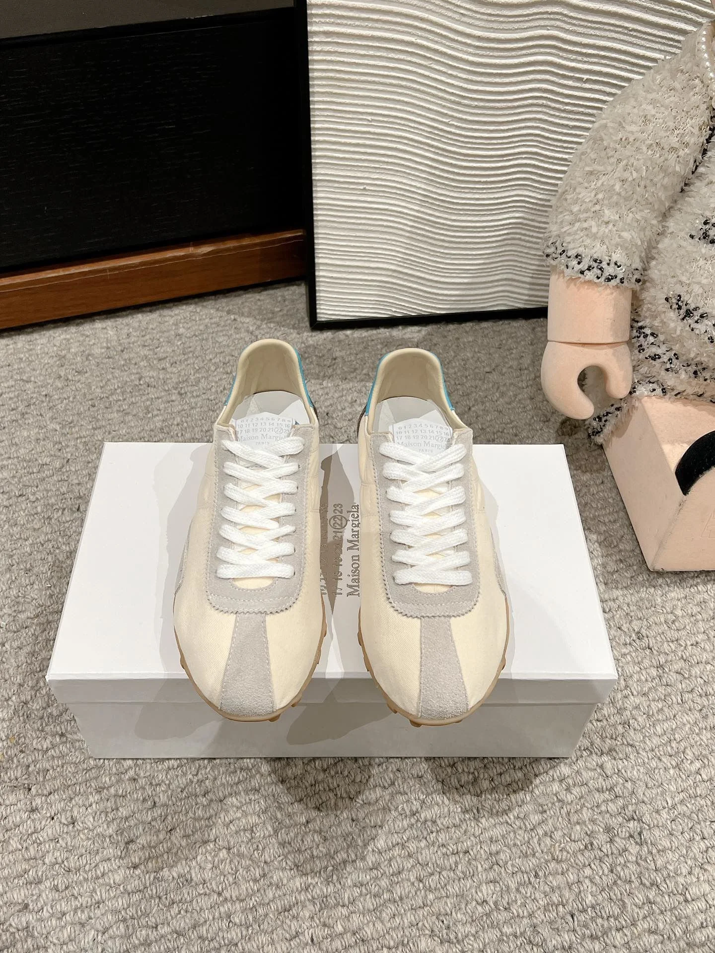 Minimalist Celine Shoes 6596
