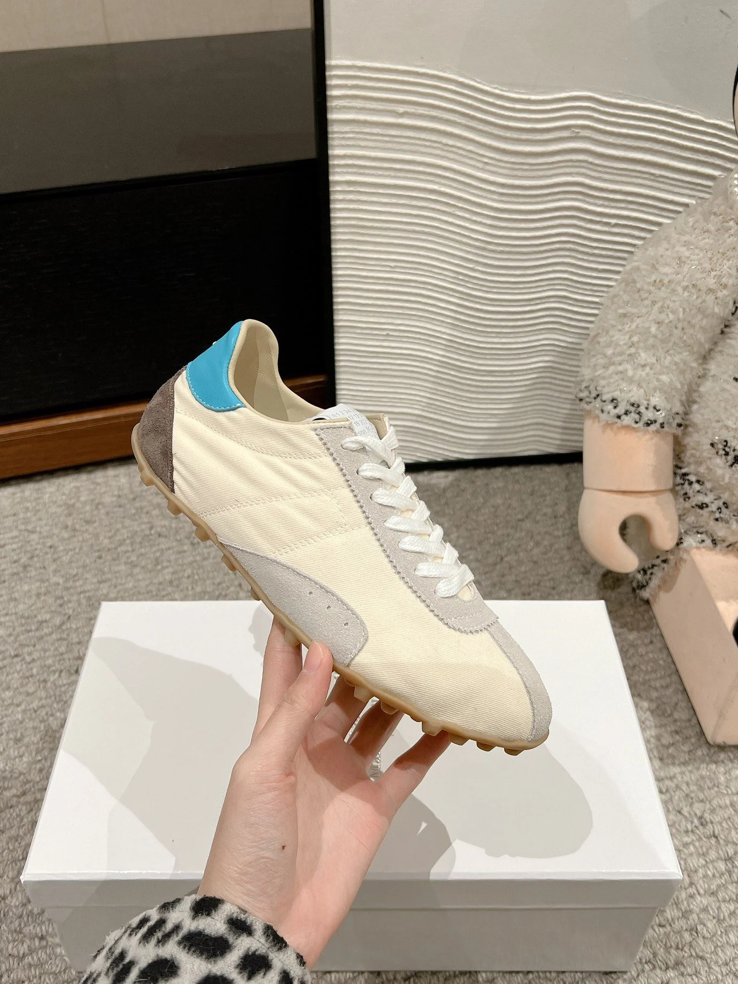 Minimalist Celine Shoes 6596