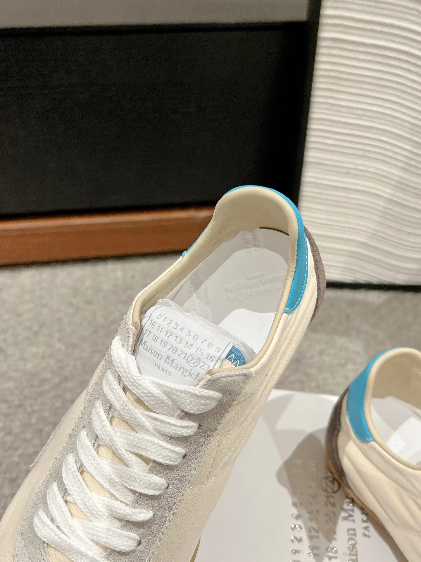 Minimalist Celine Shoes 6596