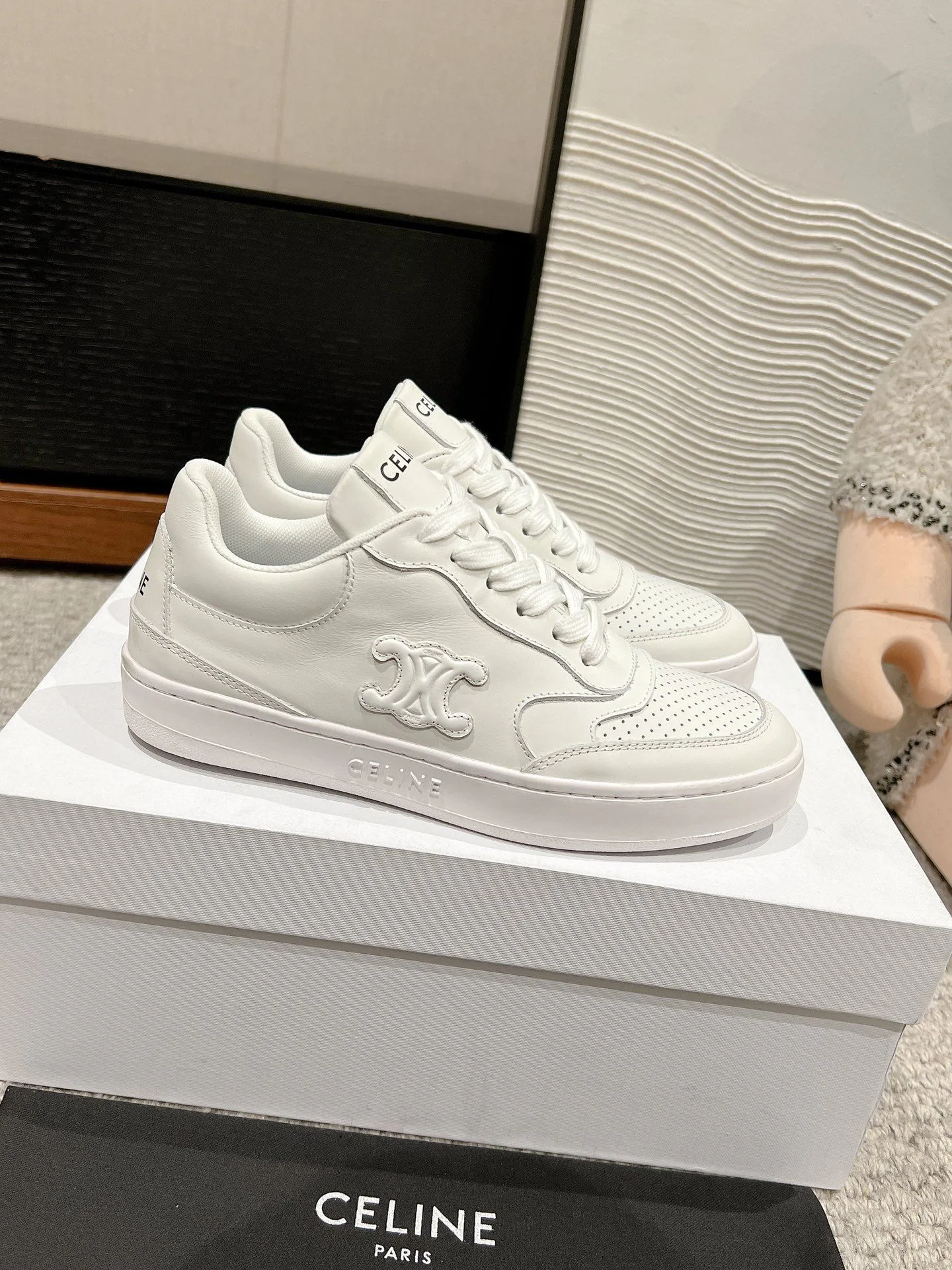 Practical Celine Shoes 6612