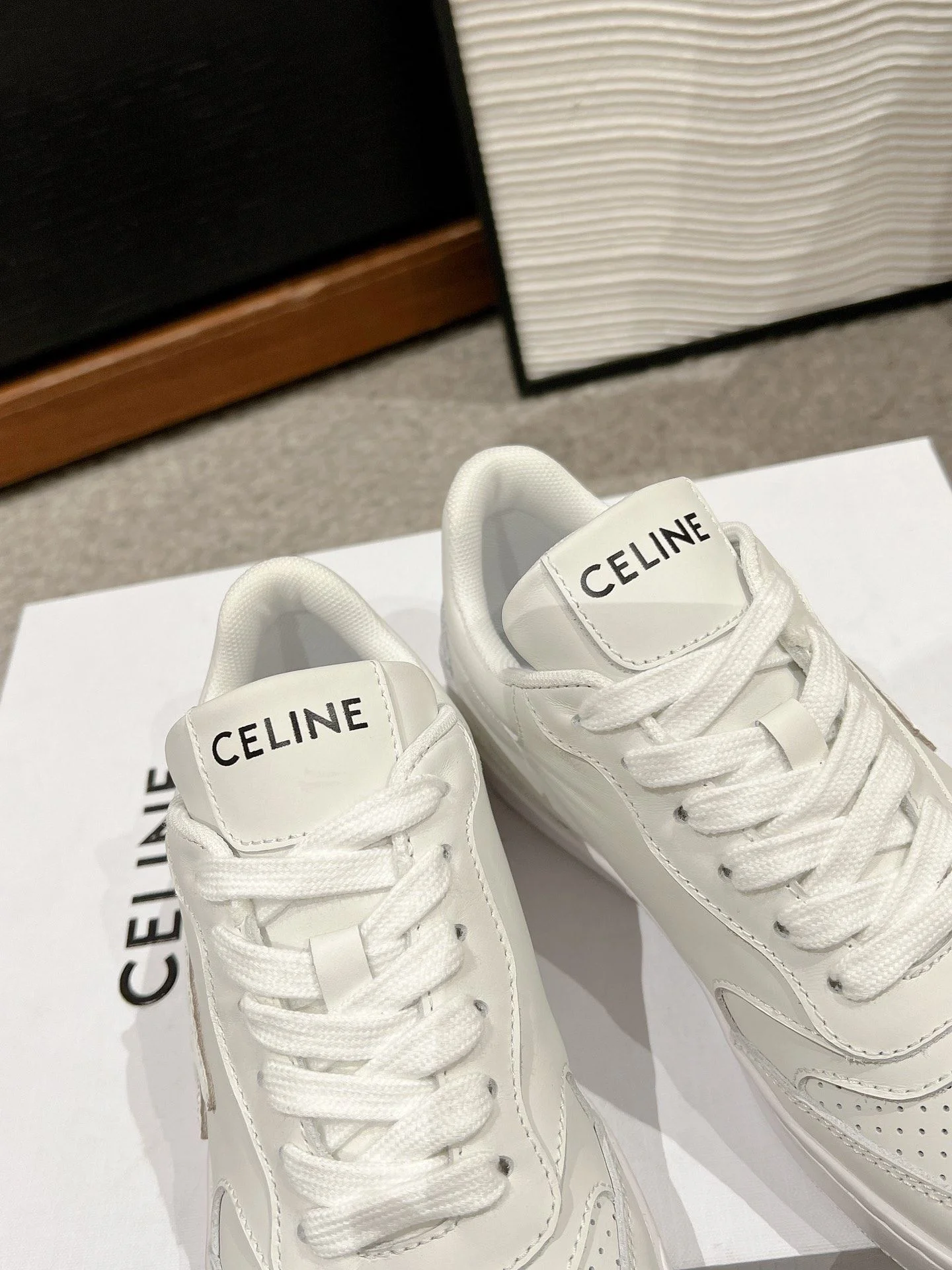 Practical Celine Shoes 6612