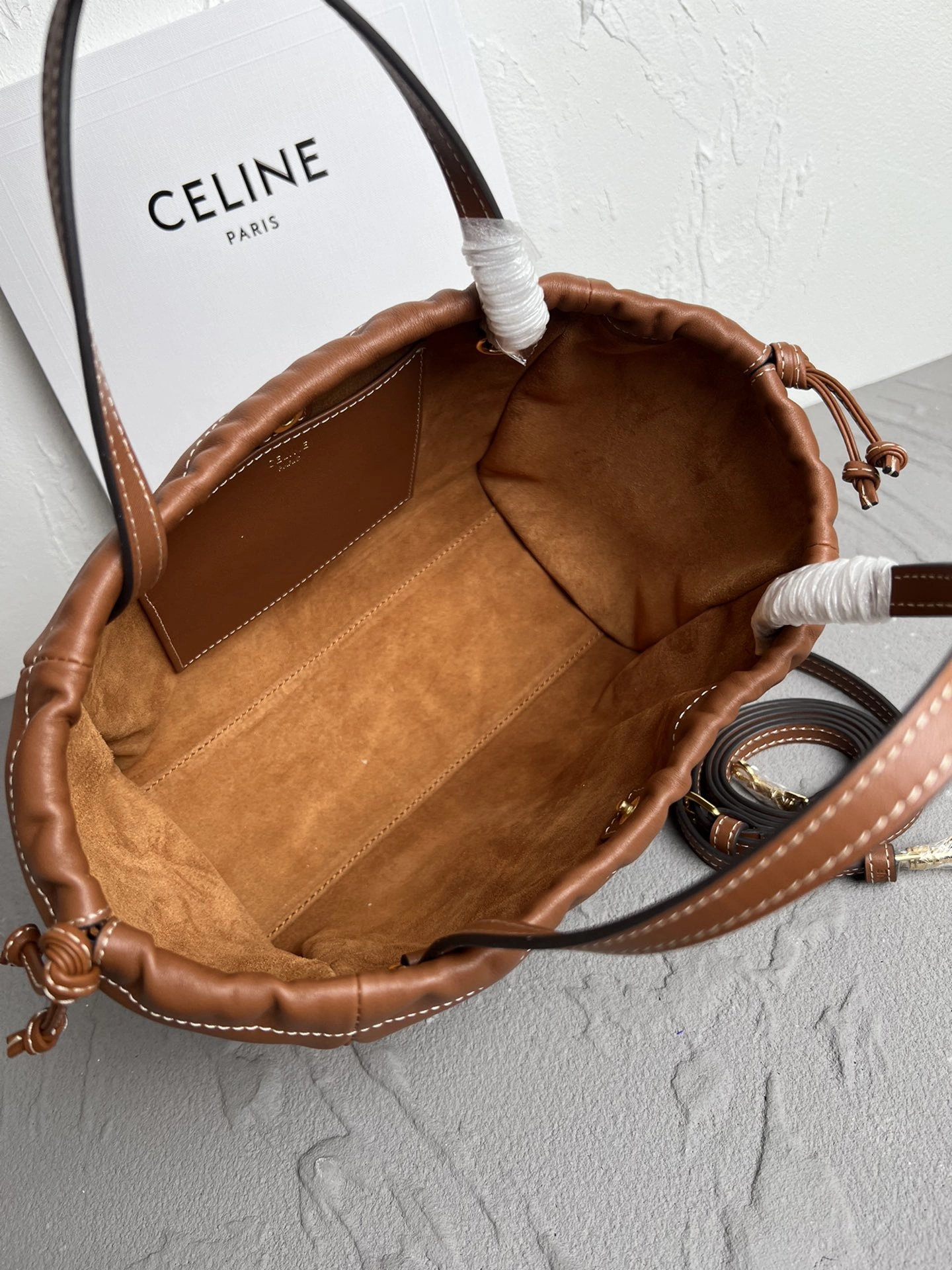 Resilient Celine Shopping Bags 78437