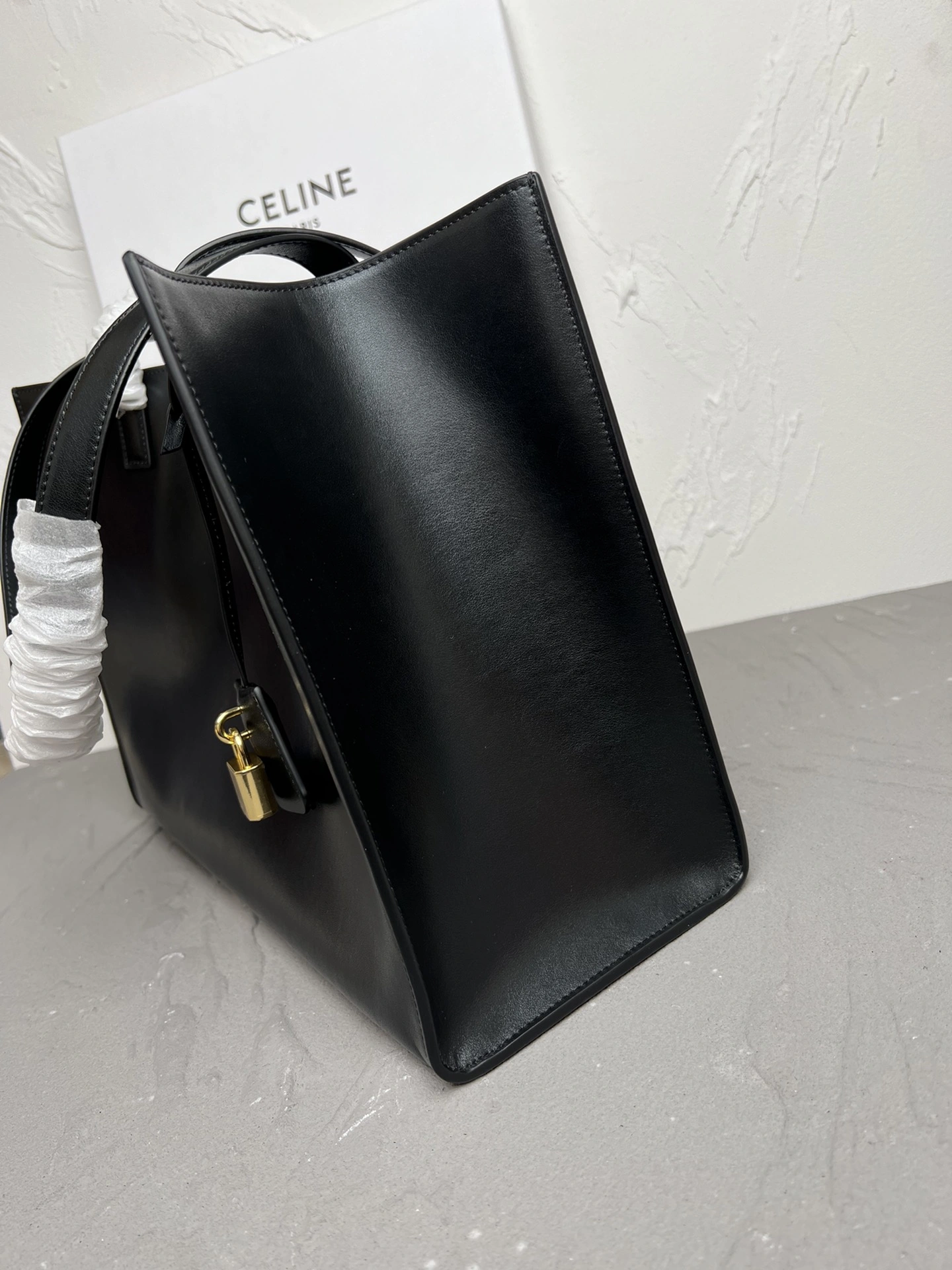 Celine Shopping Bags Stylish 78431